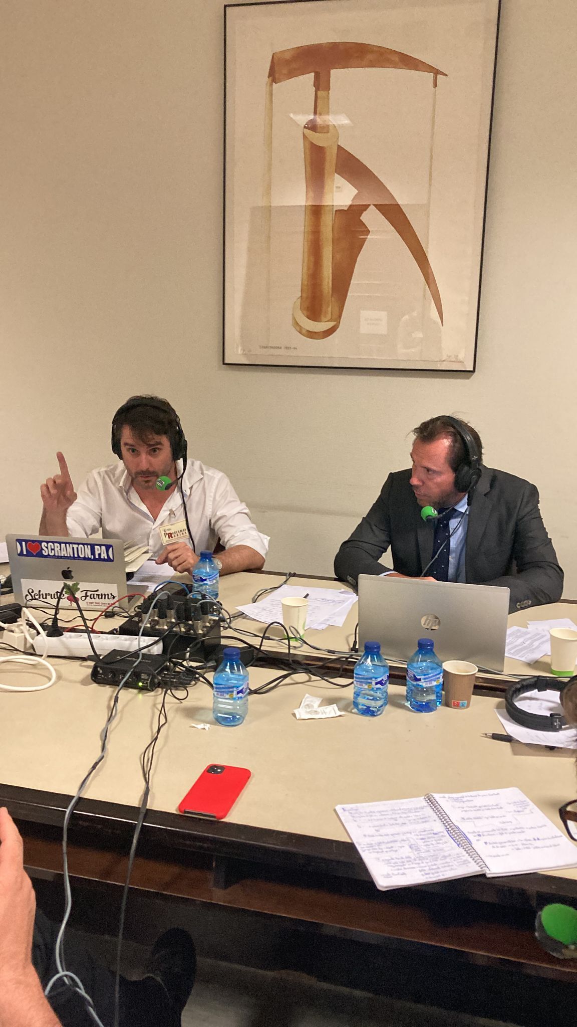 Óscar Puente: "La mejor forma de contrarrestar el argumento de la lista más votada es poner a Feijóo contra el espejo" Óscar Puente: "La mejor forma de contrarrestar el argumento de la lista más votada es poner a Feijóo contra el espejo"