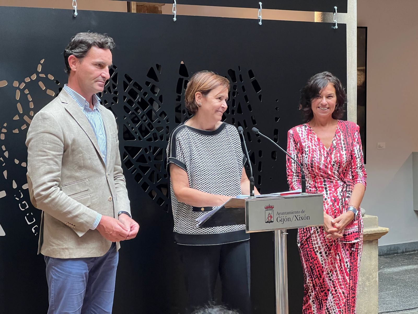 Gijón acuerda con Cajastur la cesión del Palacio de Revillagigedo en 2024 Gijón acuerda con Cajastur la cesión del Palacio de Revillagigedo en 2024