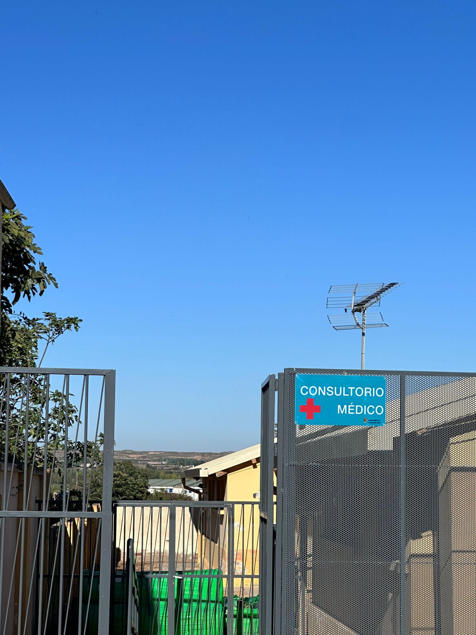 Alcolea y San Miguel de Cinca denuncian la reducción de facultativos Alcolea y San Miguel de Cinca denuncian la reducción de facultativos