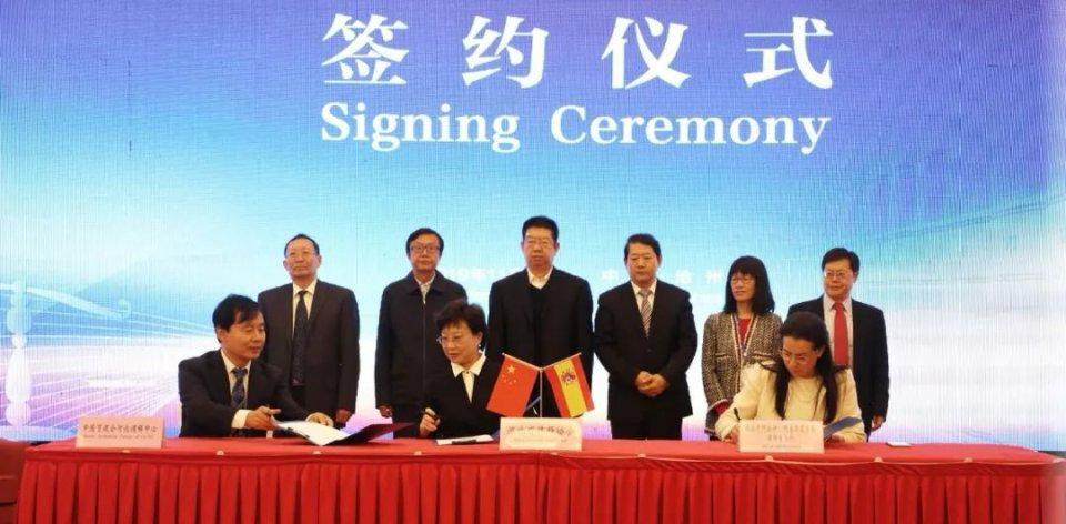 Los mercados árabe y chico se posicionan como grandes compradores para las empresas alicantinas Los mercados árabe y chico se posicionan como grandes compradores para las empresas alicantinas