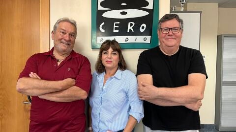 Josep Ferrà, José Manuel Pedrós y Pilar Madrid, de la Asociación de Escritores de Morvedre (ADEM)