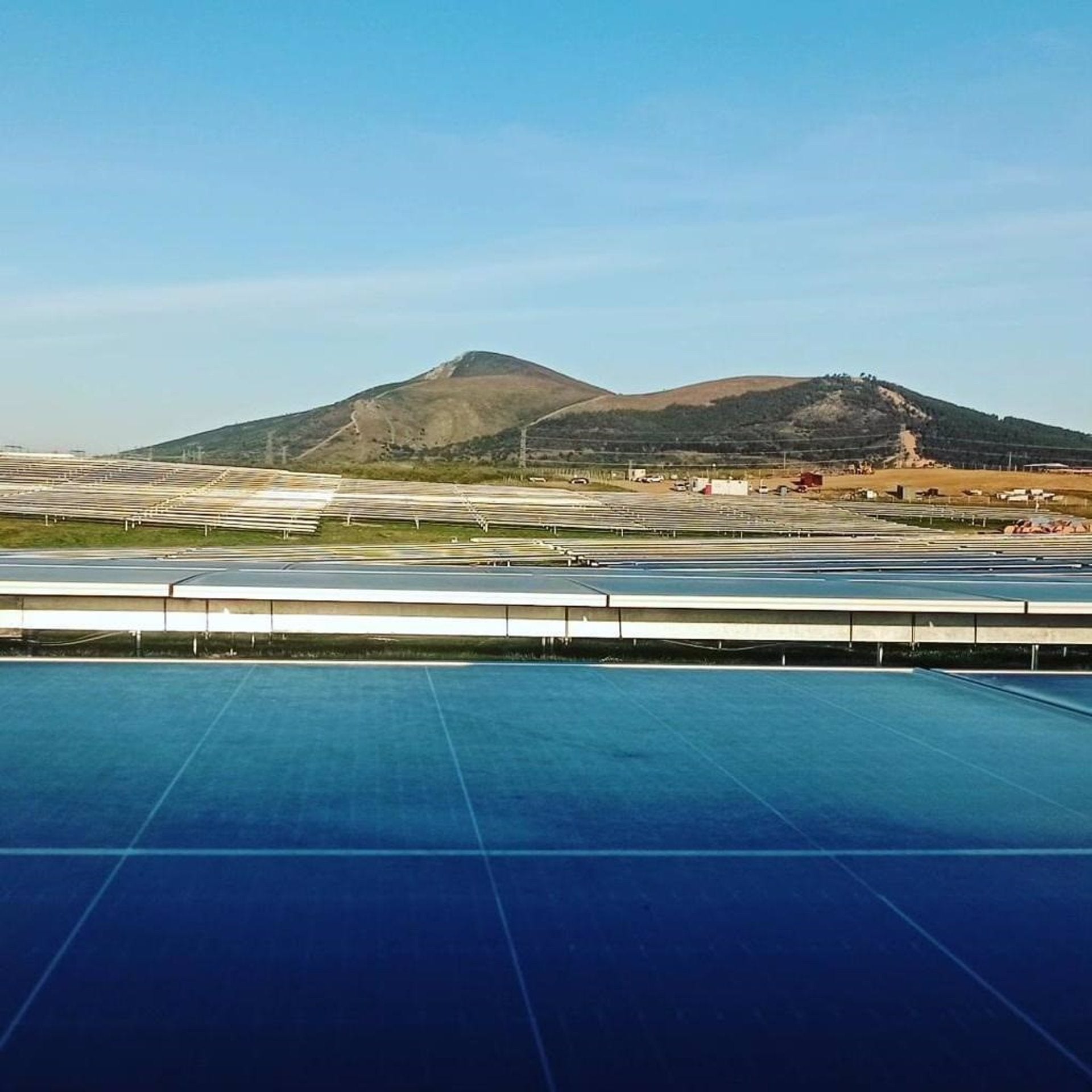 Solarpack conecta en Cáceres una planta solar fotovoltaica con una potencia de 50 MW Solarpack conecta en Cáceres una planta solar fotovoltaica con una potencia de 50 MW