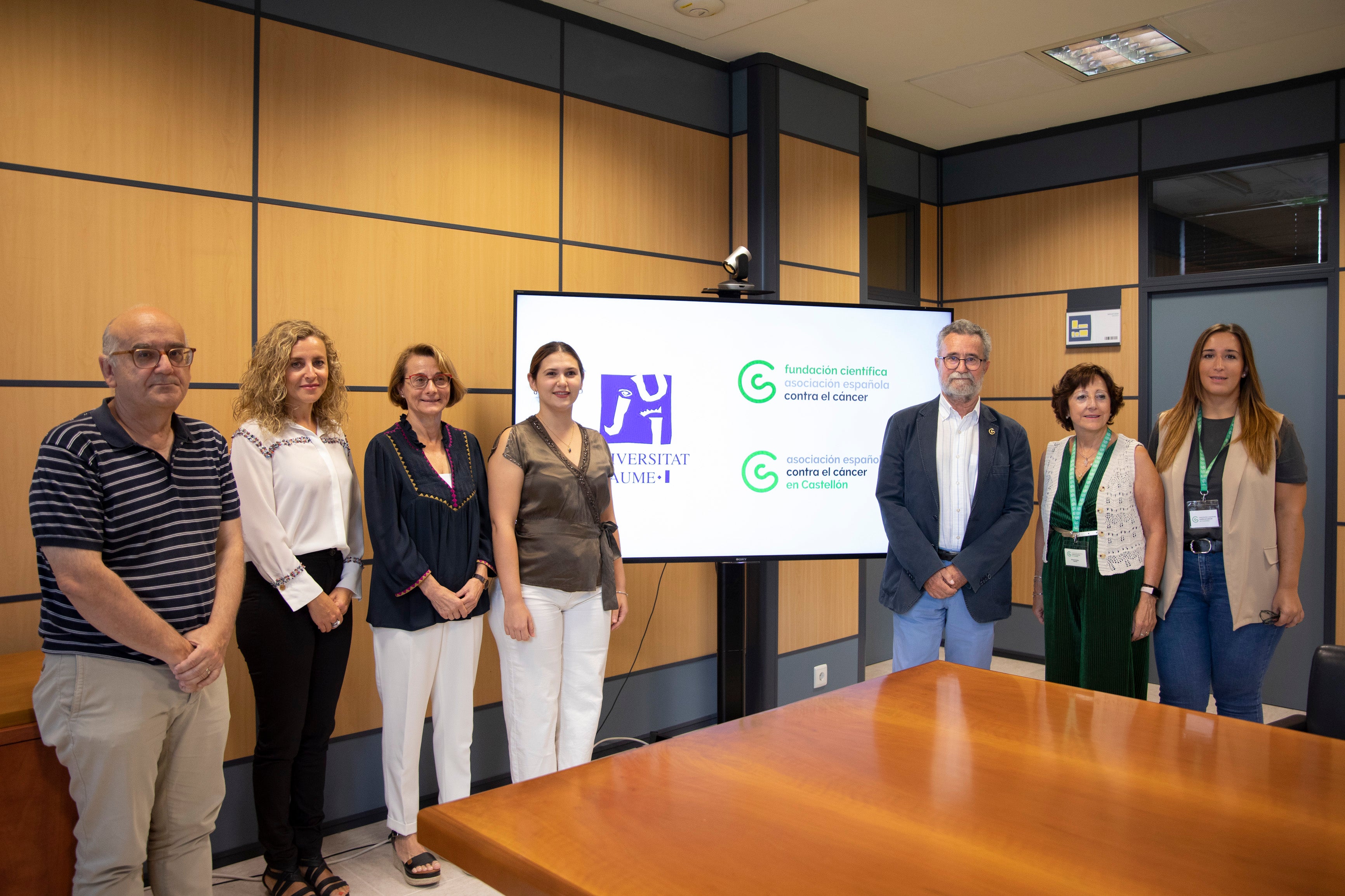 Elvira Carbonell recibe una beca para investigar el Glioblastoma, uno de los tumores más mortales Elvira Carbonell recibe una beca para investigar el Glioblastoma, uno de los tumores más mortales