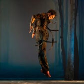 Jesús Carmona durant la representació de ‘Baile de bestias’