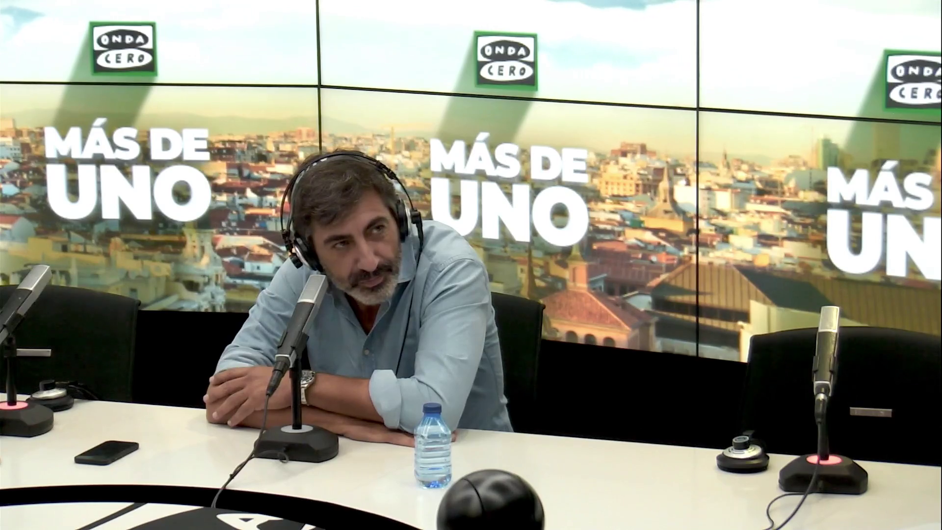 Juan del Val: "Todo lo que yo vivo es susceptible de ser escrito" Juan del Val: "Todo lo que yo vivo es susceptible de ser escrito"