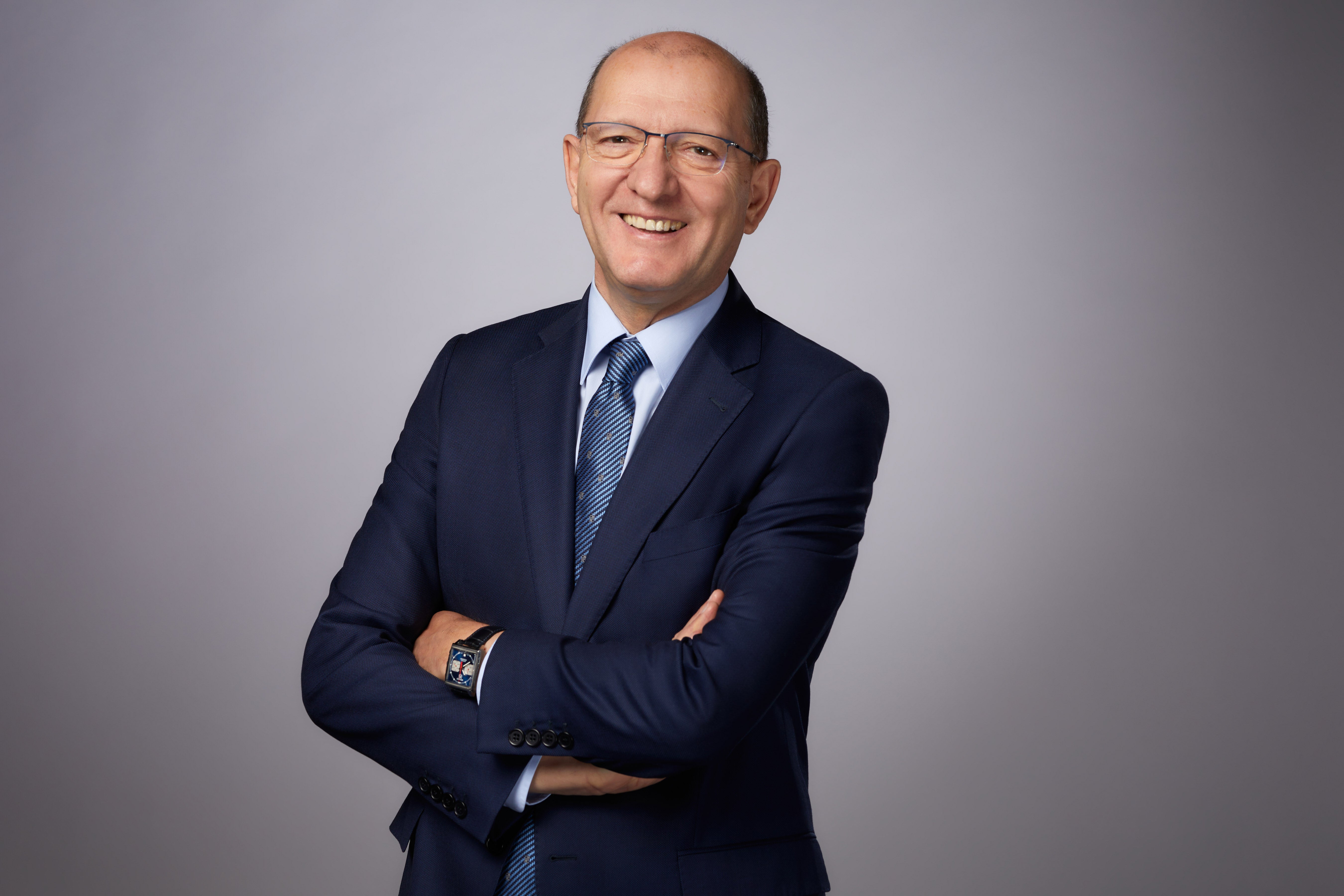 Manuel Villanueva Premio OUFF Manuel Villanueva Premio OUFF