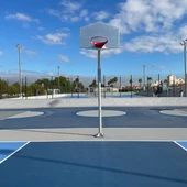 Deportes Torrevieja ha renovado las seis pistas azules polideportivas A + D con inversión de 761,000 € Deportes Torrevieja ha renovado las seis pistas azules polideportivas A + D con inversión de 761,000 €