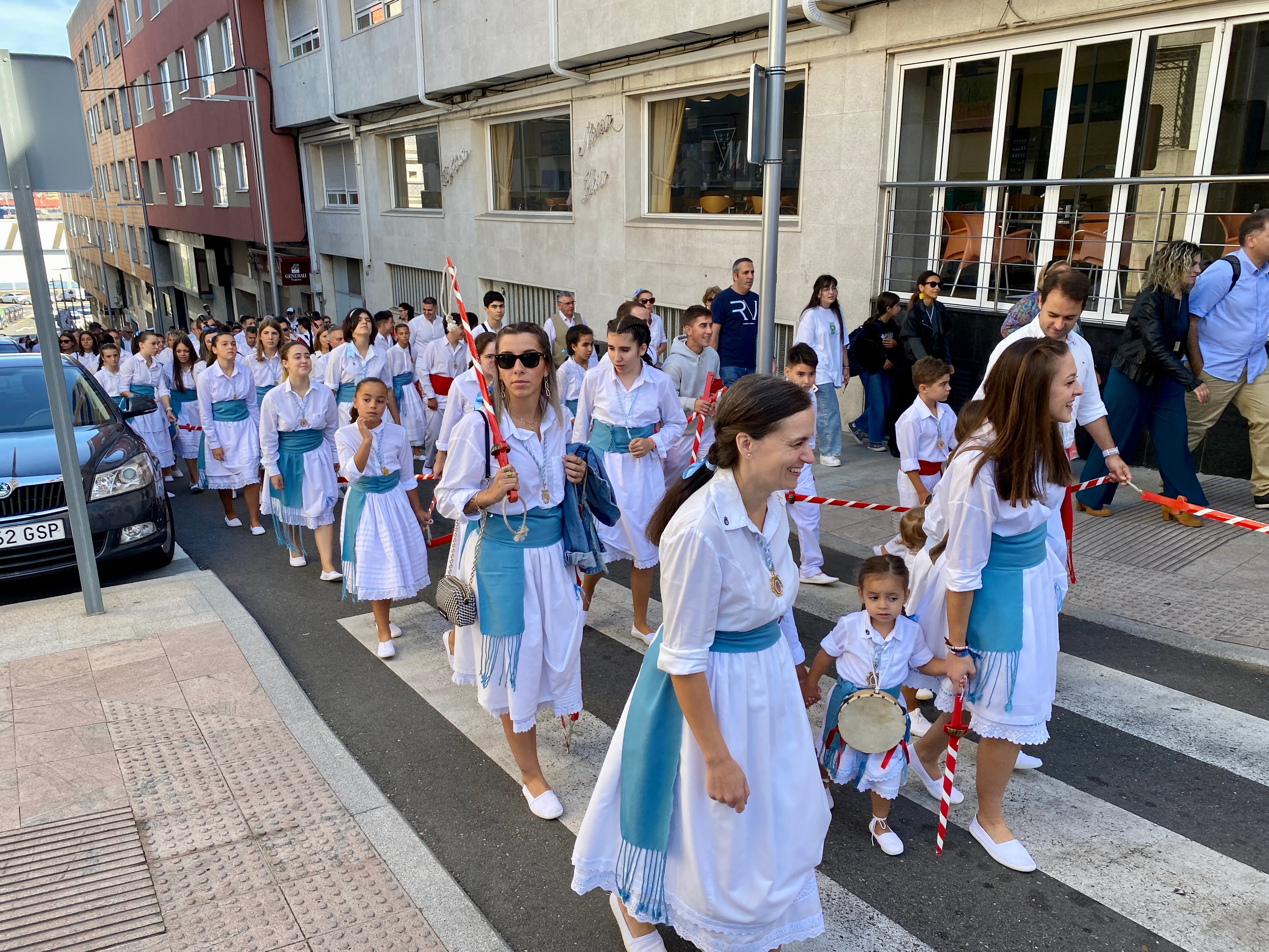 Marín honra este domingo a San Miguel coa Danza de Espadas Marín honra este domingo a San Miguel coa Danza de Espadas