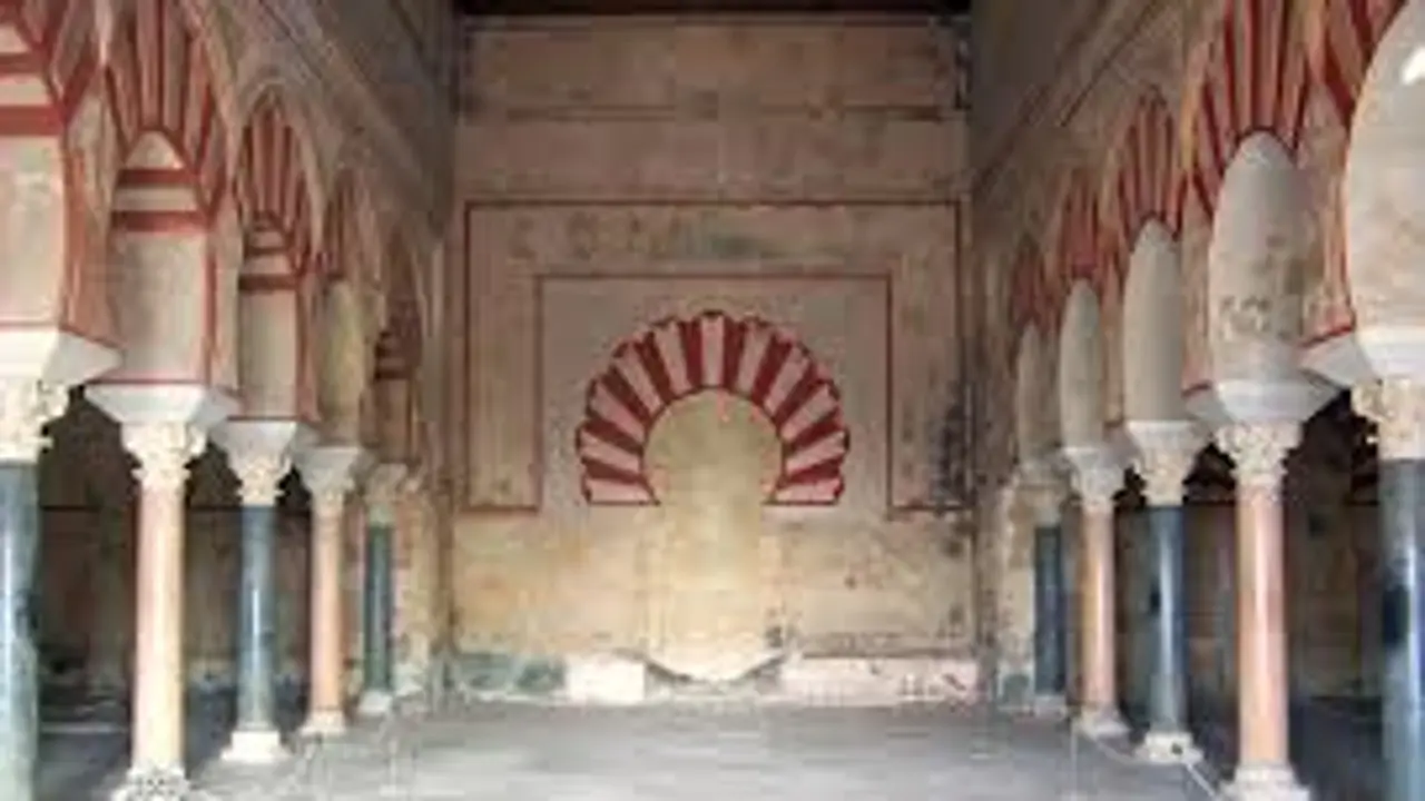 Salón Rico de Medina Azahara