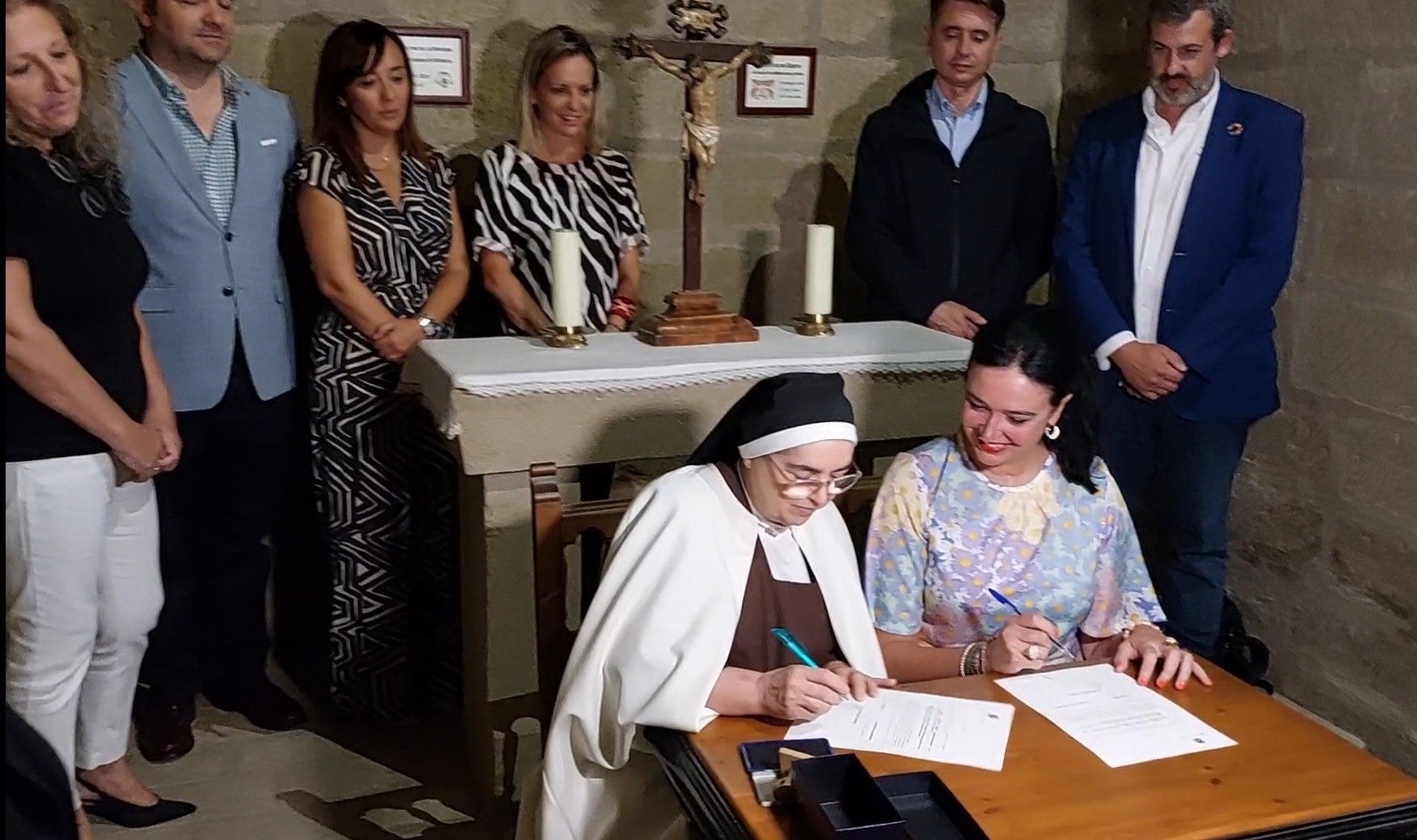 El Ayuntamiento de Huesca realiza el simbólico pago a las Miguelas El Ayuntamiento de Huesca realiza el simbólico pago a las Miguelas