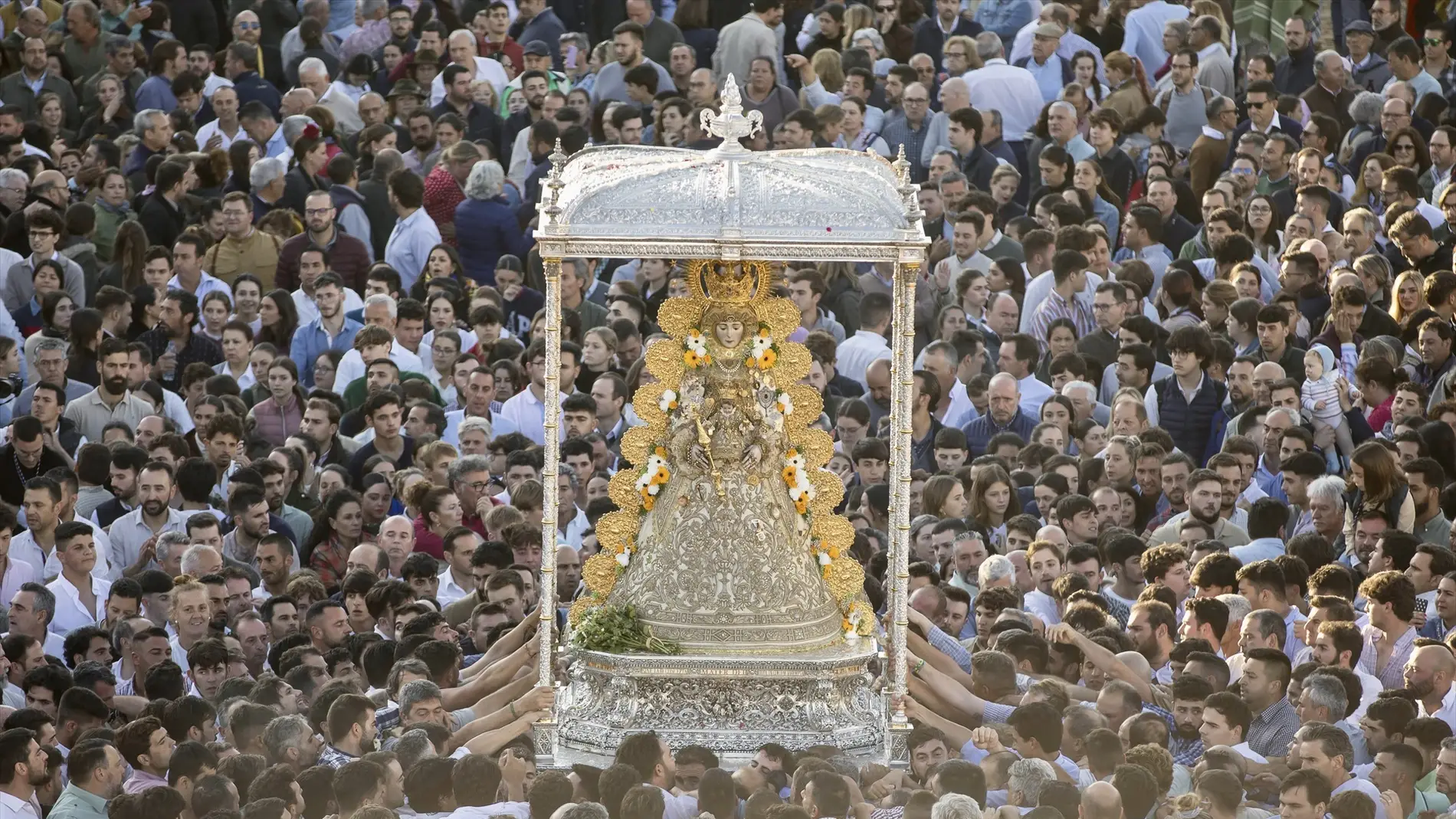 Procesión de la Virgen del Rocío en mayo de 2023
