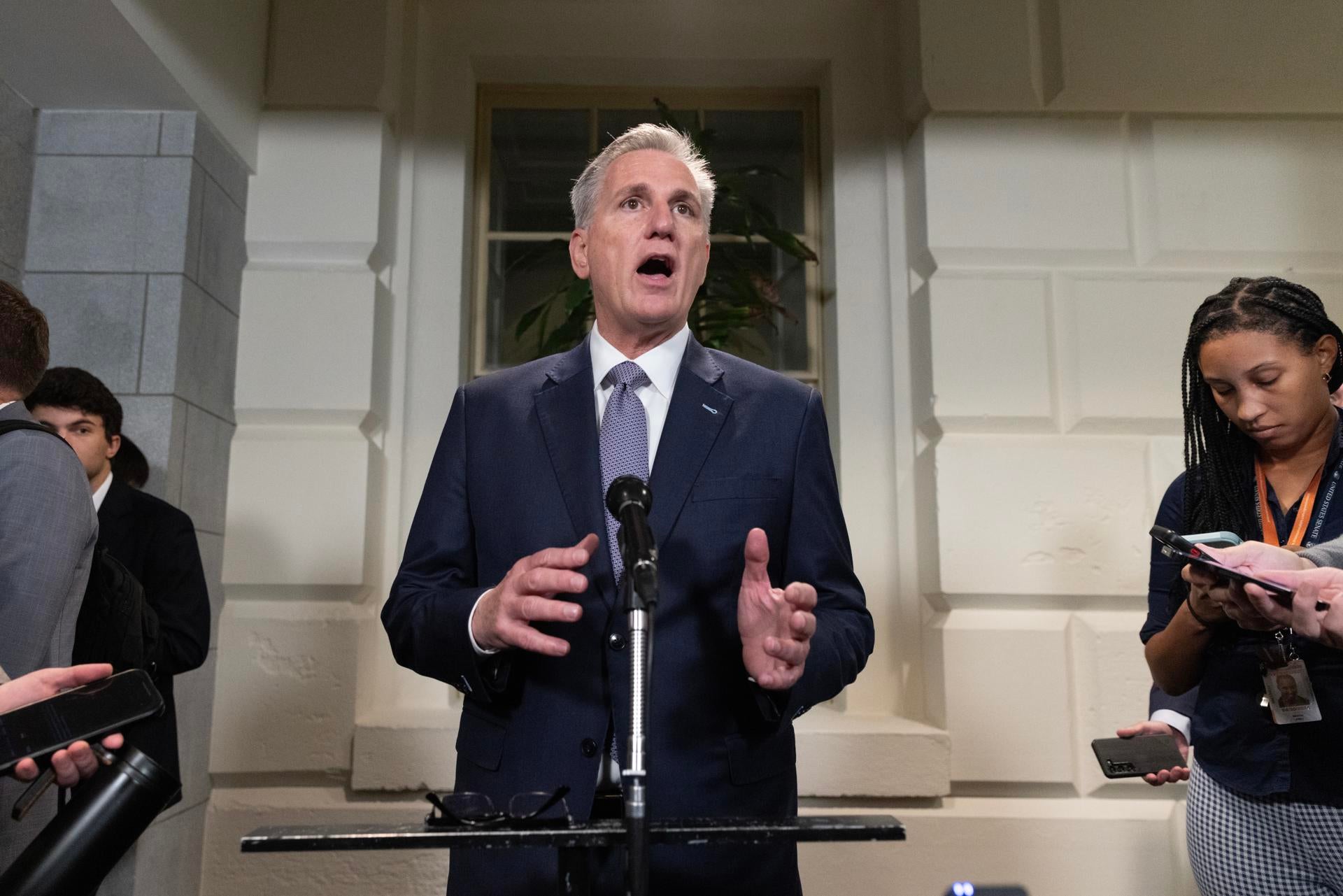 Kevin McCarthy es destituido como líder de la Cámara Baja de EE.UU. Kevin McCarthy es destituido como líder de la Cámara Baja de EE.UU.