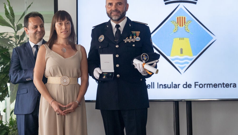 Marcos Roig Ferrer por su decisión, firmeza, determinación, valentía, tranquilidad y calma en un importante caso