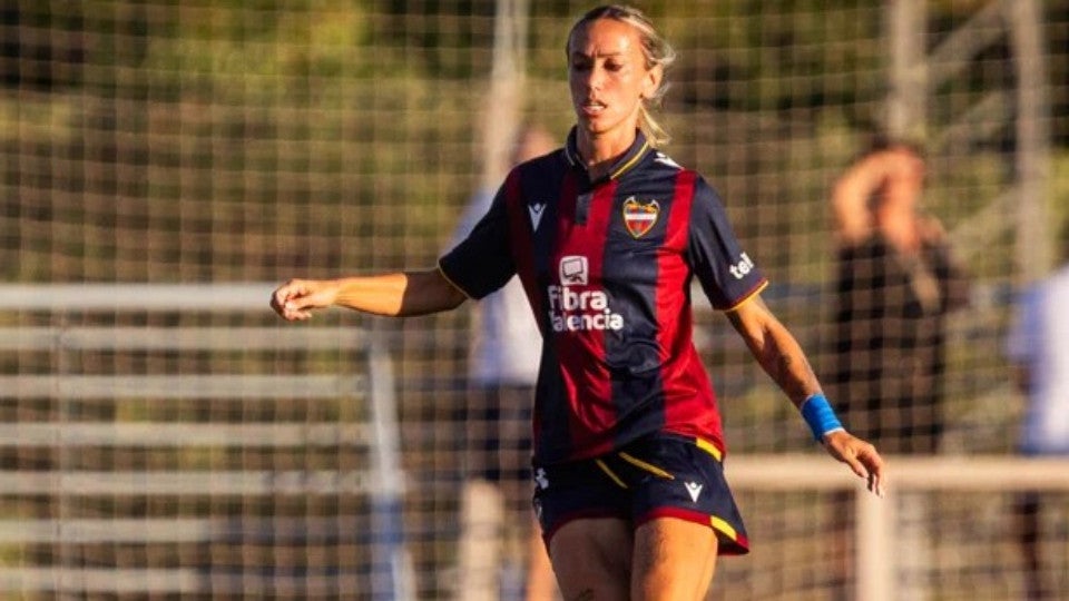 Ellas Juega 06x04: Ángela Sosa: "¿La selección? Ya estuve en el club campeón de liga y me quedé fuera de un Mundial" Ellas Juega 06x04: Ángela Sosa: "¿La selección? Ya estuve en el club campeón de liga y me quedé fuera de un Mundial"