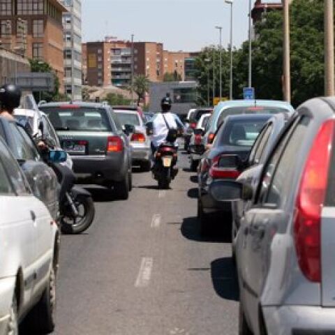 El Plan de Acción contra el ruido del Ayuntamiento de Sevilla "recomienda" ampliar la ZBE