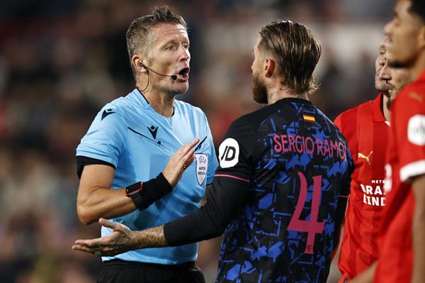 Sergio Ramos: "El árbitro ha sido más protagonista de lo que debería" Sergio Ramos: "El árbitro ha sido más protagonista de lo que debería"