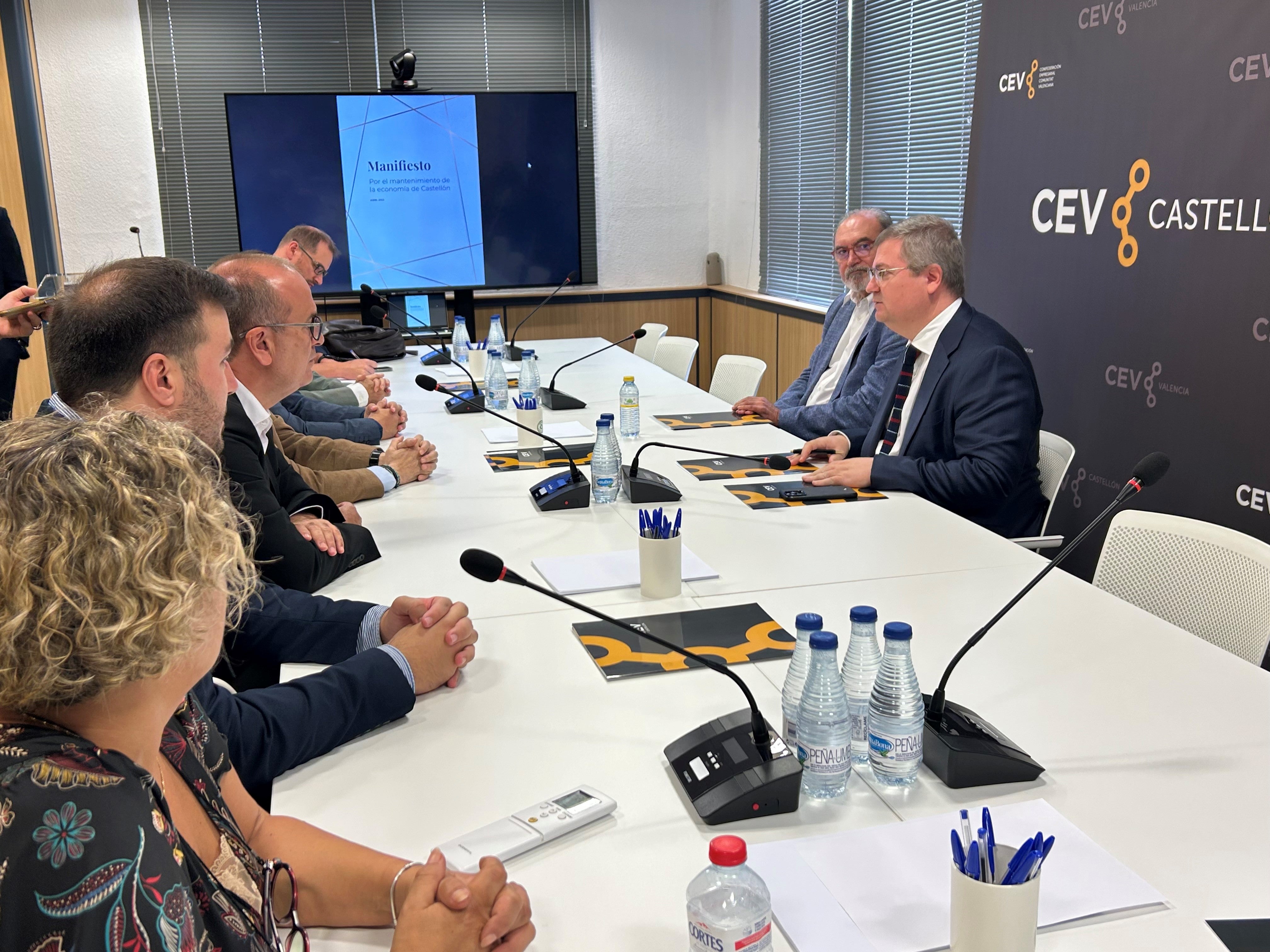 La CEV augura recesión económica en Castellón para el final de 2023 La CEV augura recesión económica en Castellón para el final de 2023