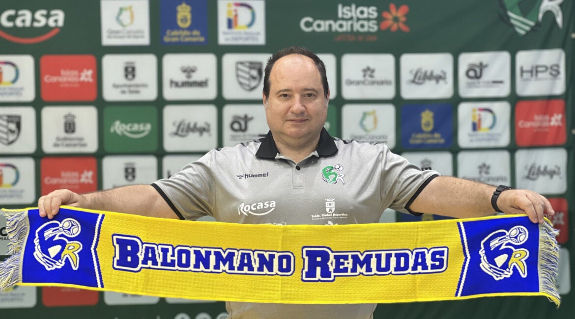 Iñaki Ániz: "Hay una base muy importante de balonmano en Navarra" Iñaki Ániz: "Hay una base muy importante de balonmano en Navarra"