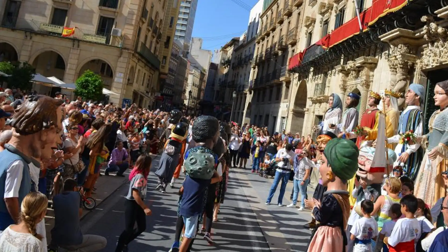 Agenda del 9 d'octubre en Alicante: actos, festejos y tradición