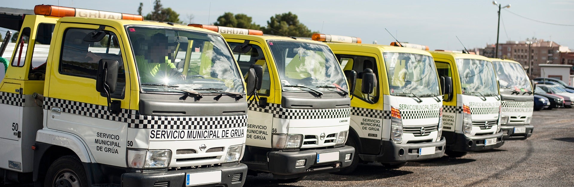 La tasa de arrastre de la grúa municipal de Elche se encarece un 55% el próximo año La tasa de arrastre de la grúa municipal de Elche se encarece un 55% el próximo año