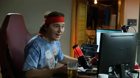 El actor Paul Dano en una imagen promocional de 'Golpe a Wall Street' El actor Paul Dano en una imagen promocional de 'Golpe a Wall Street'