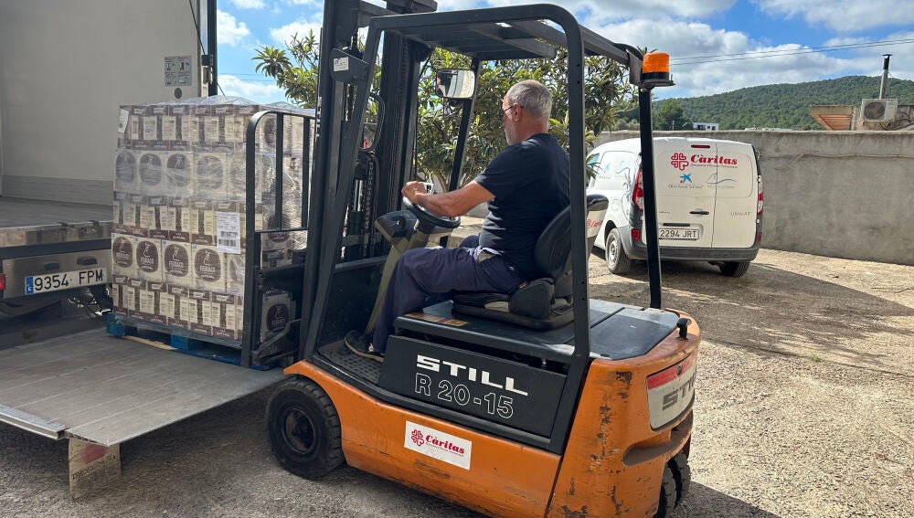 Vibra Hotels y Pellia donan 2.880 litros de leche a Cáritas Diocesana de Ibiza