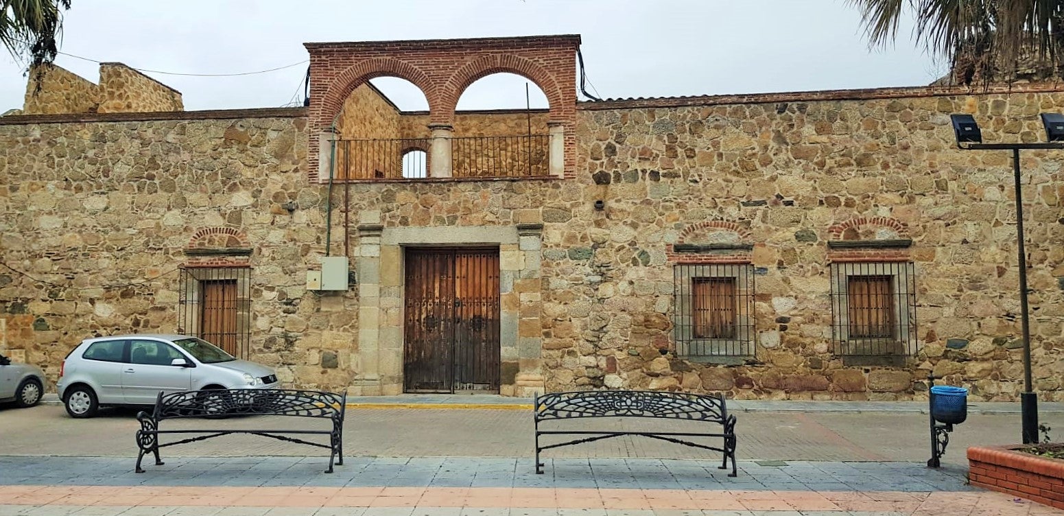 Cinco de los diez municipios con menor renta de España están en la provincia de Badajoz Cinco de los diez municipios con menor renta de España están en la provincia de Badajoz