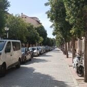 La carga y descarga de la calle Mayor de Alcalá de Henares se traslada a vías aledañas con motivo de la instalación del Mercado Cervantino
