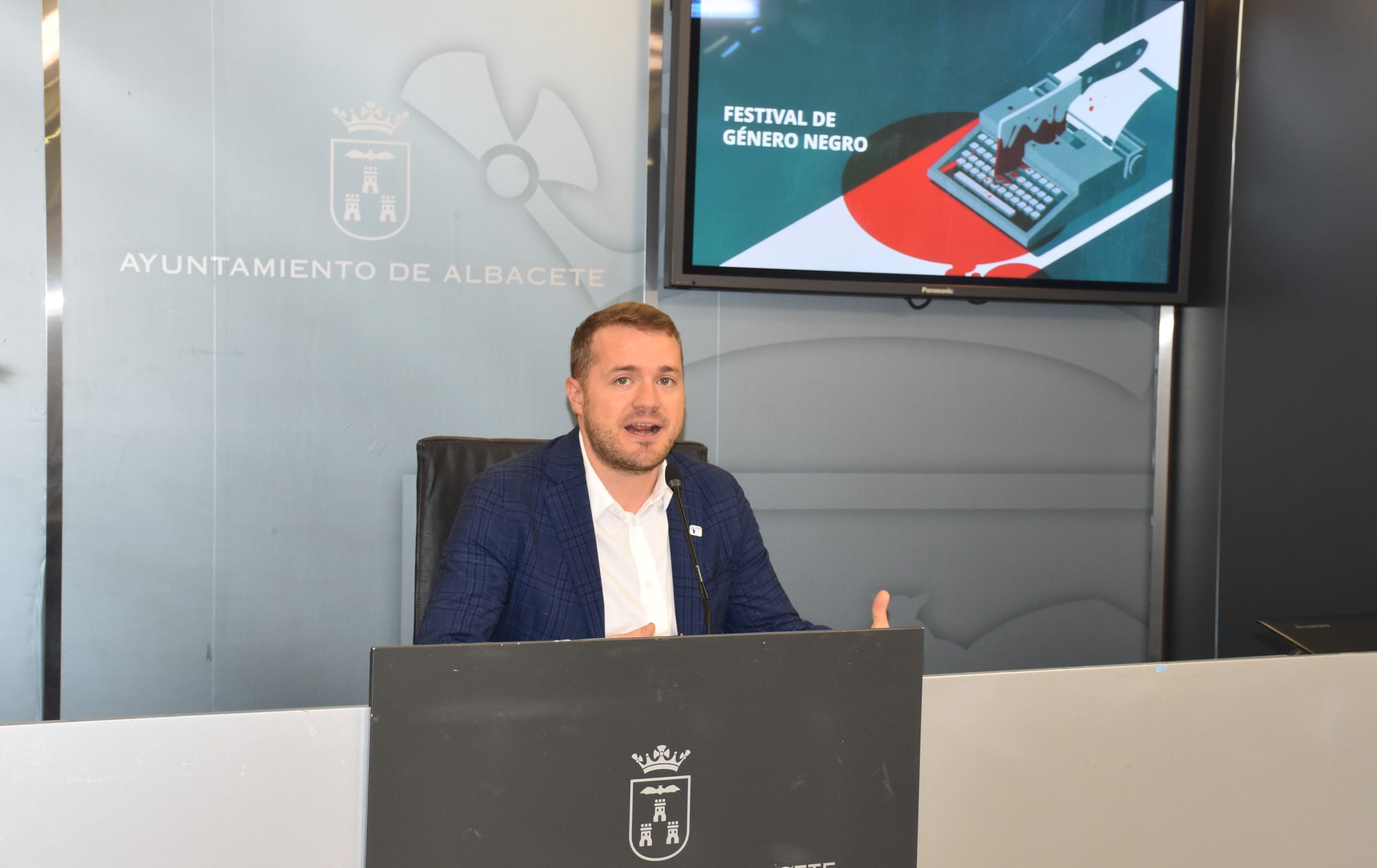 El PSOE denuncia el "tijeretazo" cultural llevado a cabo por el gobierno de Manuel Serrano El PSOE denuncia el "tijeretazo" cultural llevado a cabo por el gobierno de Manuel Serrano