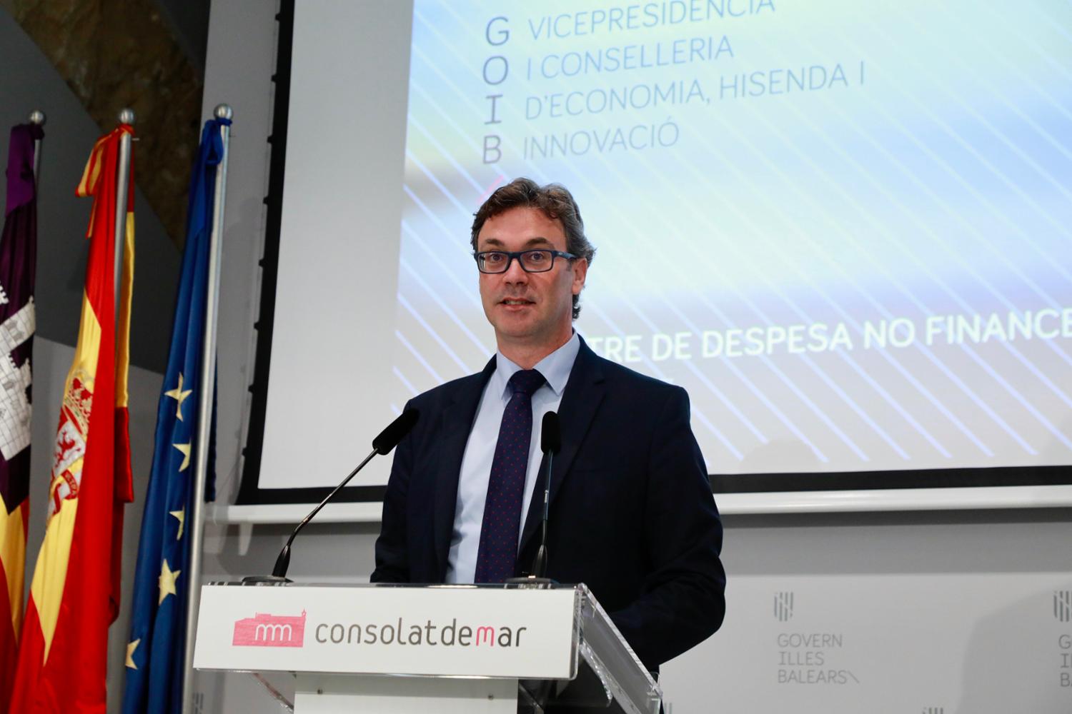 Un total de 8.450 contribuyentes de Baleares se ahorran el impuesto de sucesiones, un 63% por herencias en vida Un total de 8.450 contribuyentes de Baleares se ahorran el impuesto de sucesiones, un 63% por herencias en vida