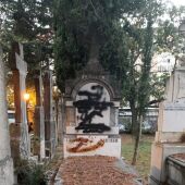 Ataque a la tumba de Fernando Buesa en Vitoria