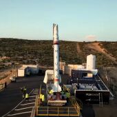 El cohete MIURA 1 de la empresa PLD Space de Elche en la plataforma de lanzamiento de Huelva. 