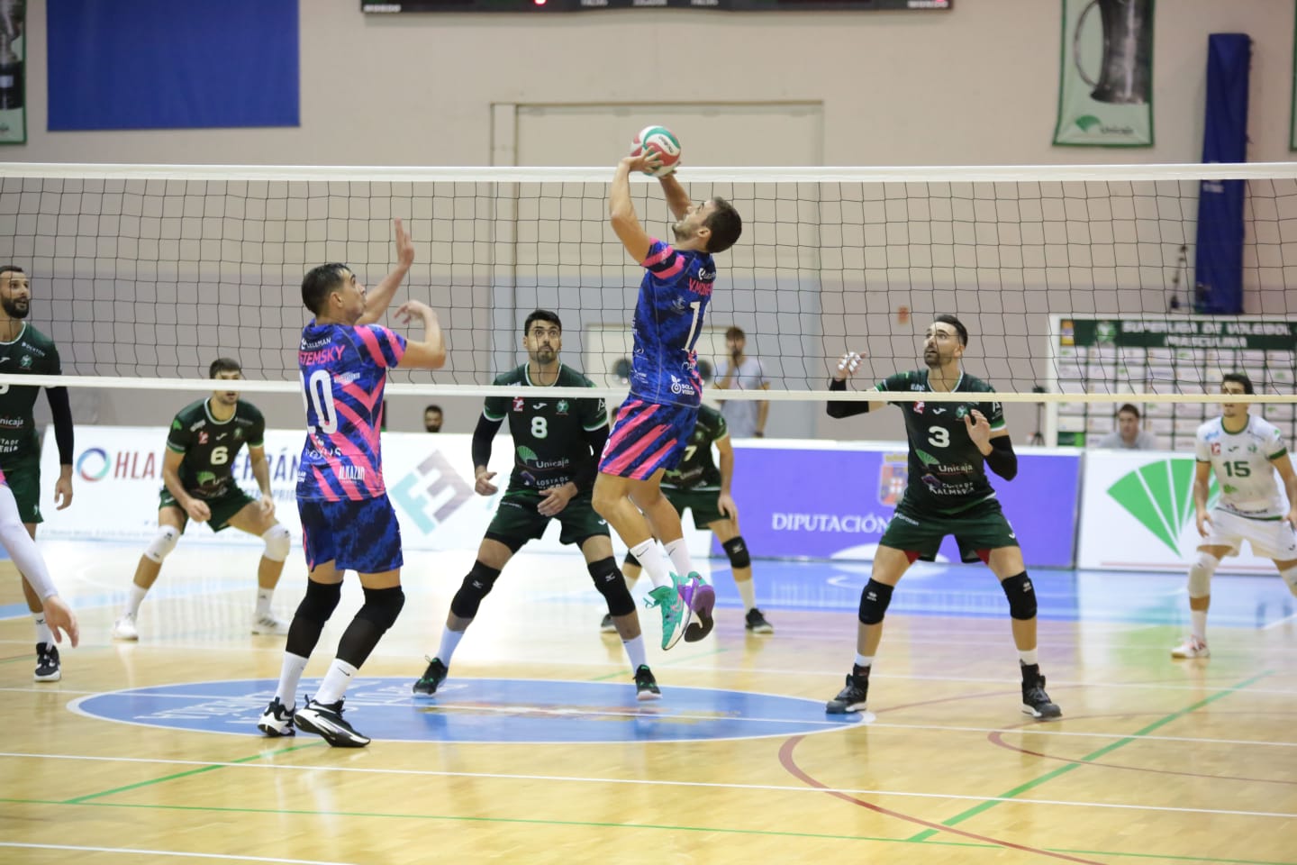 UPV Léleman Conqueridor arranca su andadura en la Superliga UPV Léleman Conqueridor arranca su andadura en la Superliga