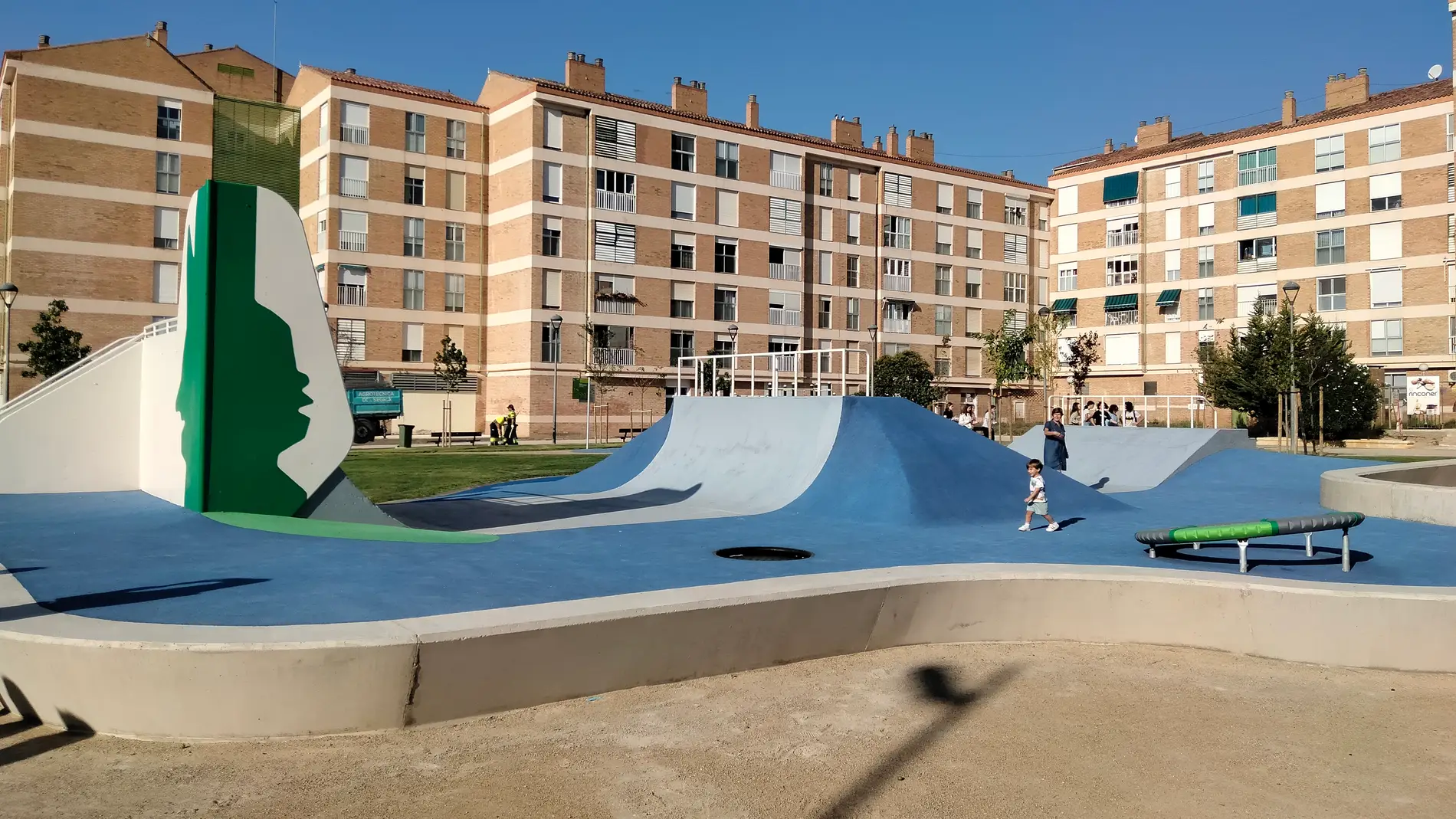 Nuevo aspecto de la zona de juegos del parque de San Martín.