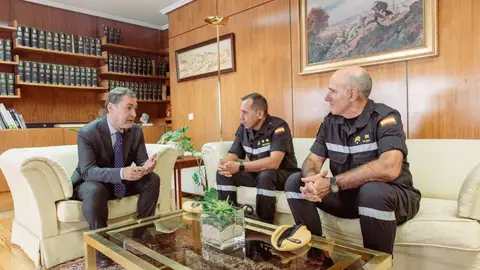 La UME valora con Tierraseca el papel en la región La UME valora con Tierraseca el papel en la región
