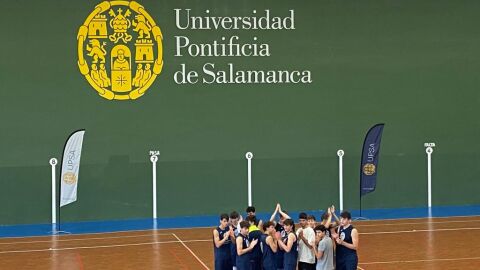 Celebraci&oacute;n de los jugadores del Universidad Pontificia de Salamanca