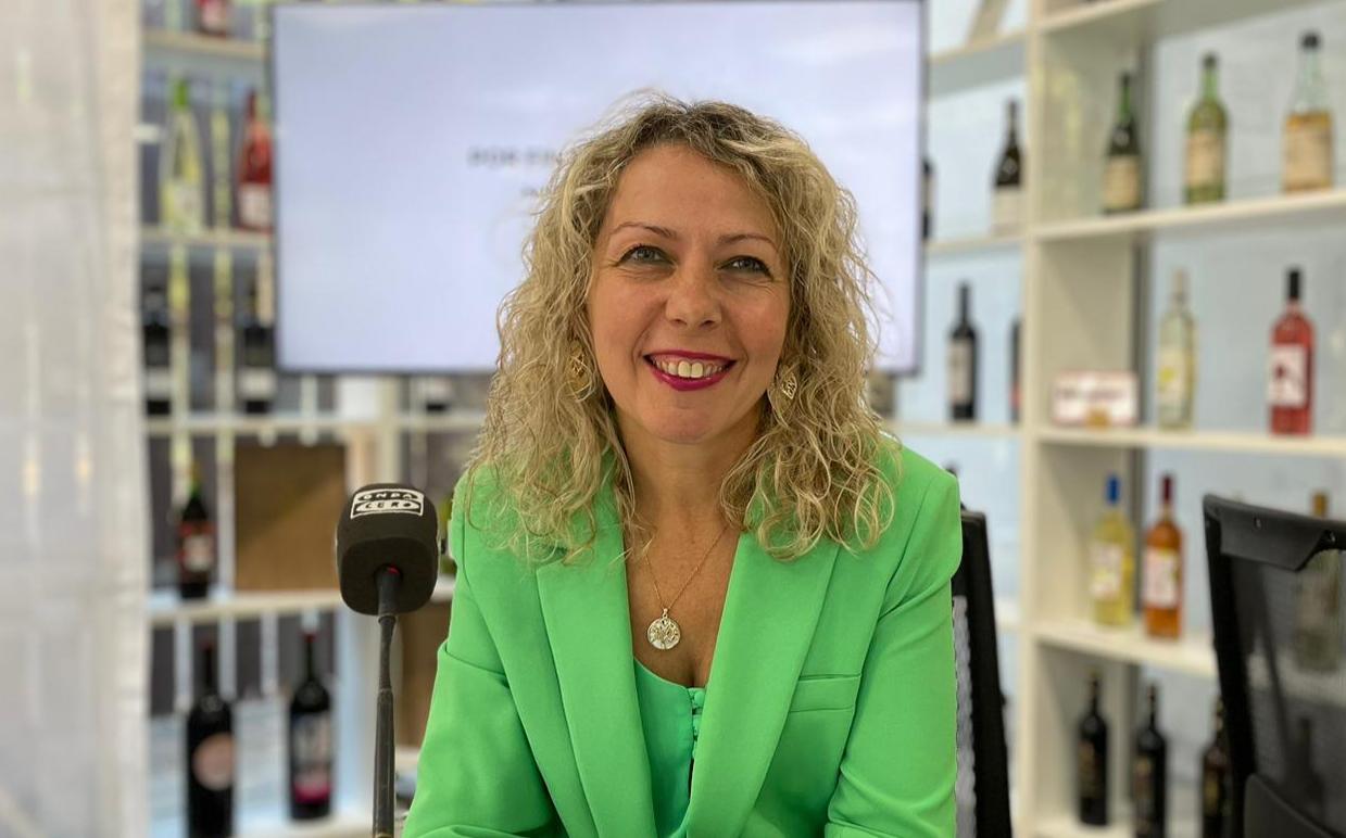 Conchi Arenas, alcaldesa de Socuéllamos: "Somos la patria del vino" Conchi Arenas, alcaldesa de Socuéllamos: "Somos la patria del vino"
