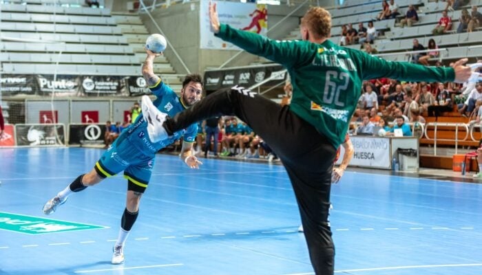 El Nava pierde con contundencia en Huesca El Nava pierde con contundencia en Huesca