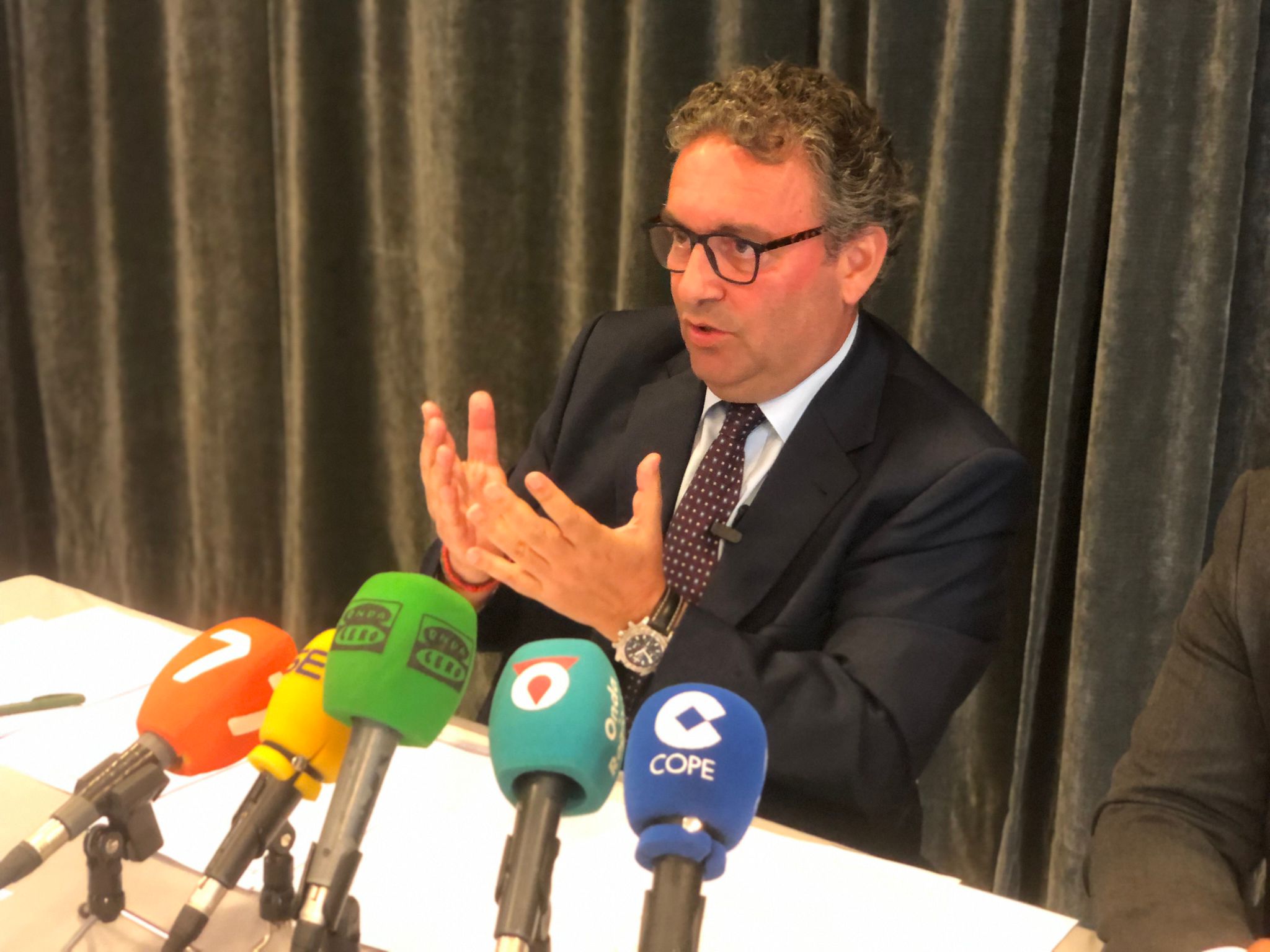 Julián Luna denuncia a Felipe Moreno por su actuación con el Real Murcia Julián Luna denuncia a Felipe Moreno por su actuación con el Real Murcia