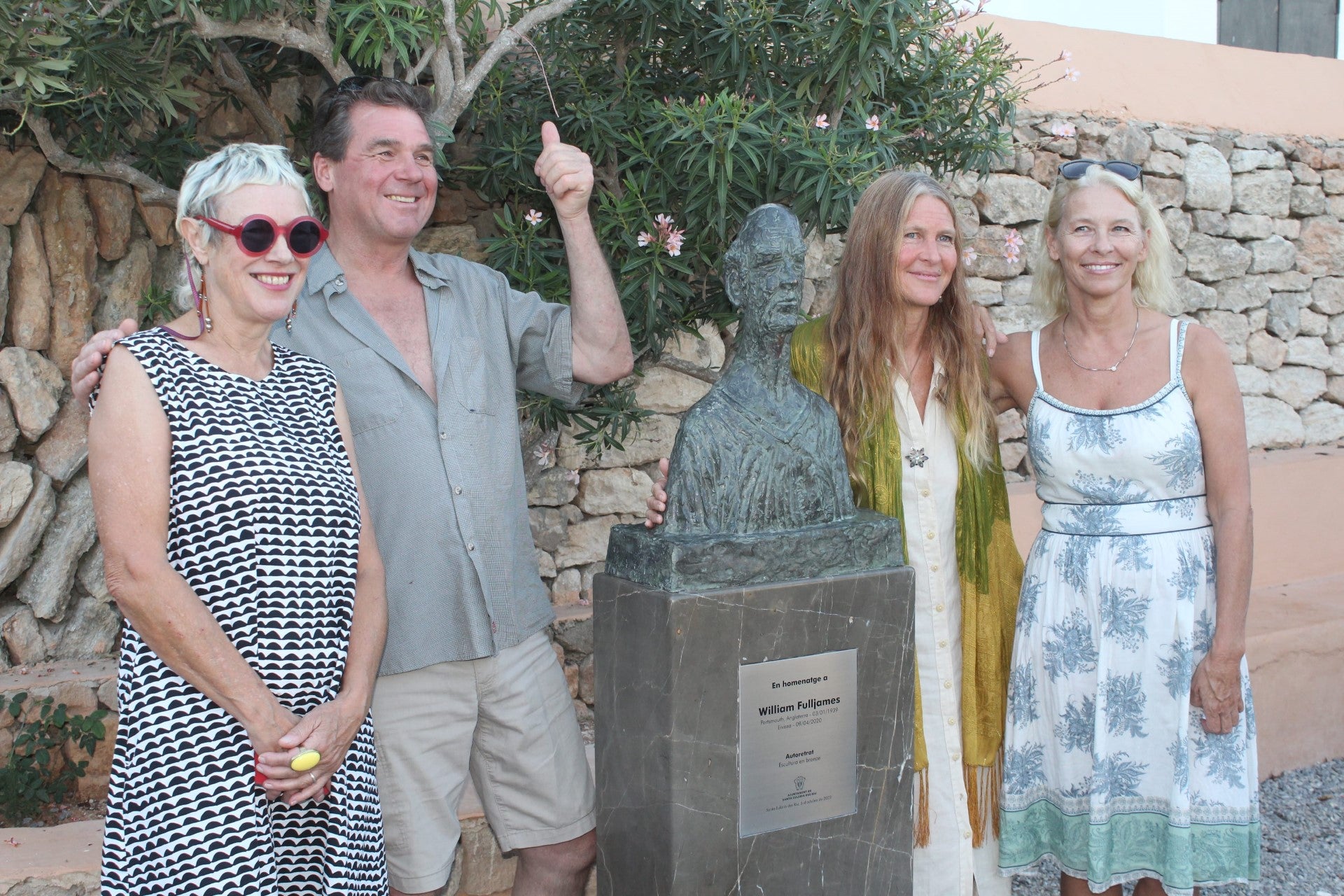 El pueblo de Santa Gertrudis en Ibiza ya presume del busto que recuerda al escultor William Fulljames El pueblo de Santa Gertrudis en Ibiza ya presume del busto que recuerda al escultor William Fulljames