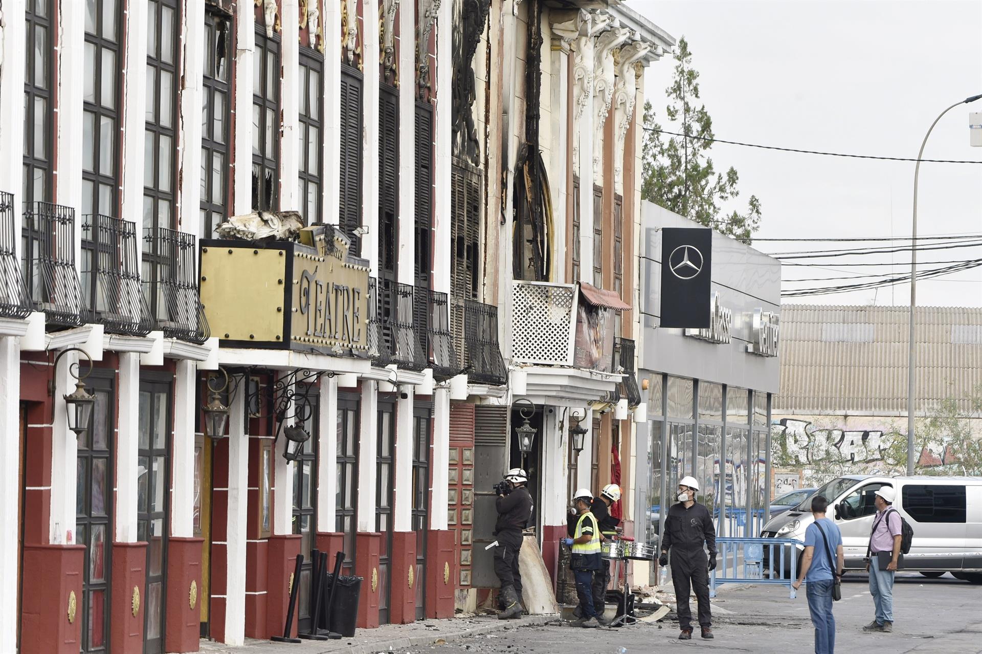 La instructora del incendio de Atalayas descarta abrir una pieza separada contra el Ayuntamiento de Murcia La instructora del incendio de Atalayas descarta abrir una pieza separada contra el Ayuntamiento de Murcia
