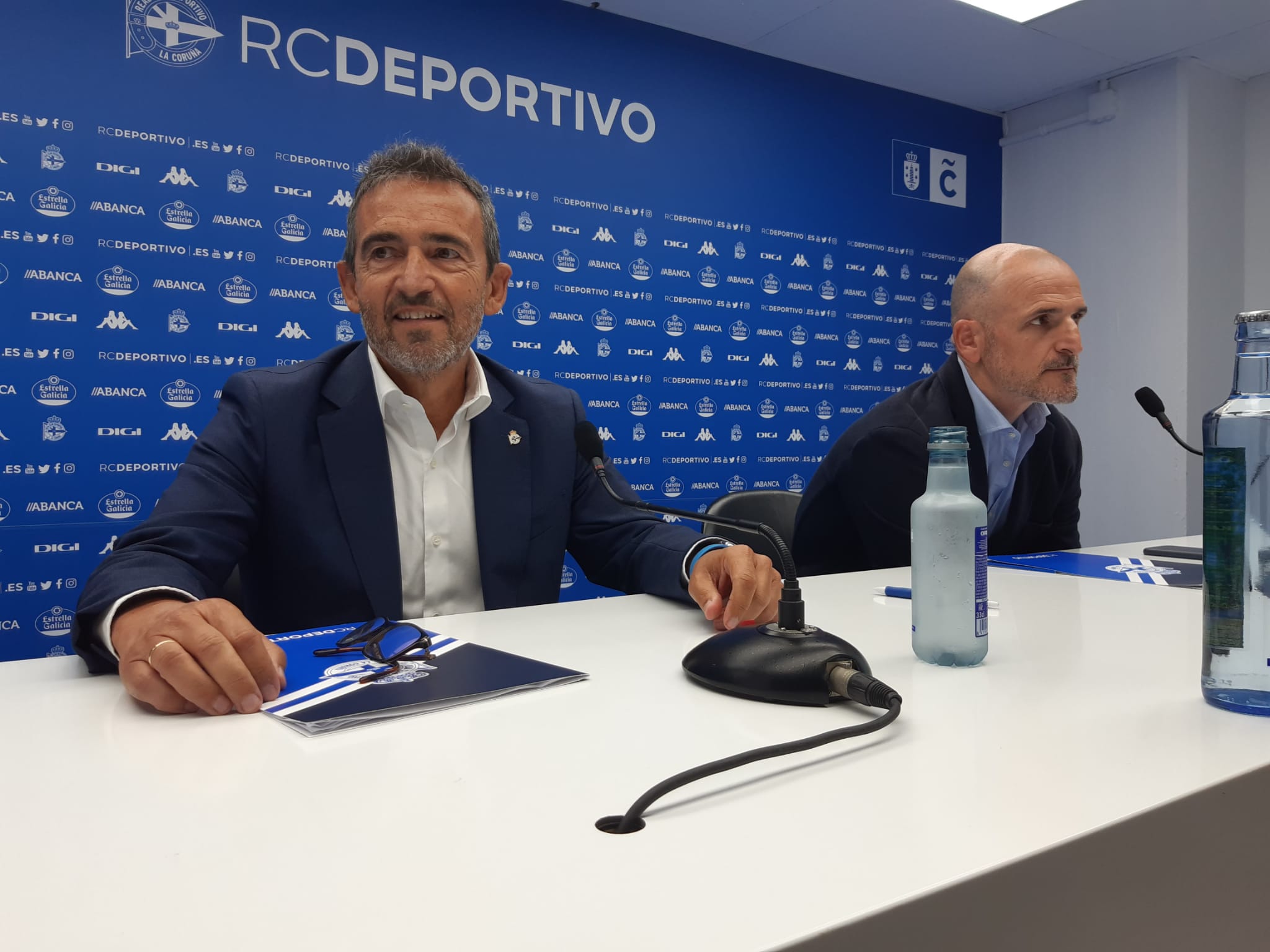 Primera crísis en el Deportivo, tras la derrota en Riazor ante el Celta Fortuna, y con la directiva dando voto de confianza a Idiákez Primera crísis en el Deportivo, tras la derrota en Riazor ante el Celta Fortuna, y con la directiva dando voto de confianza a Idiákez