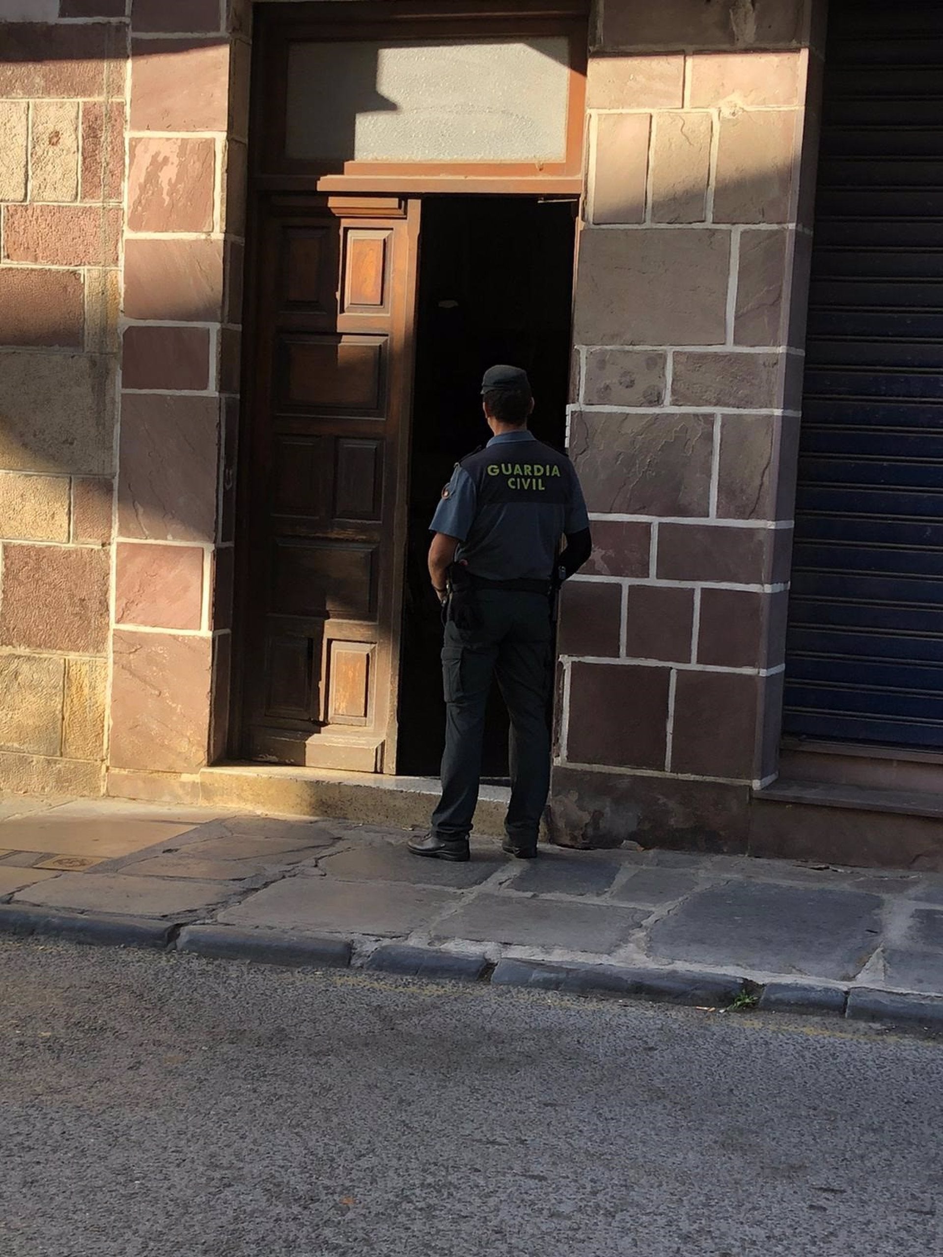 Muere un joven en Bera al explotar un aparato electrónico mientras dormía Muere un joven en Bera al explotar un aparato electrónico mientras dormía