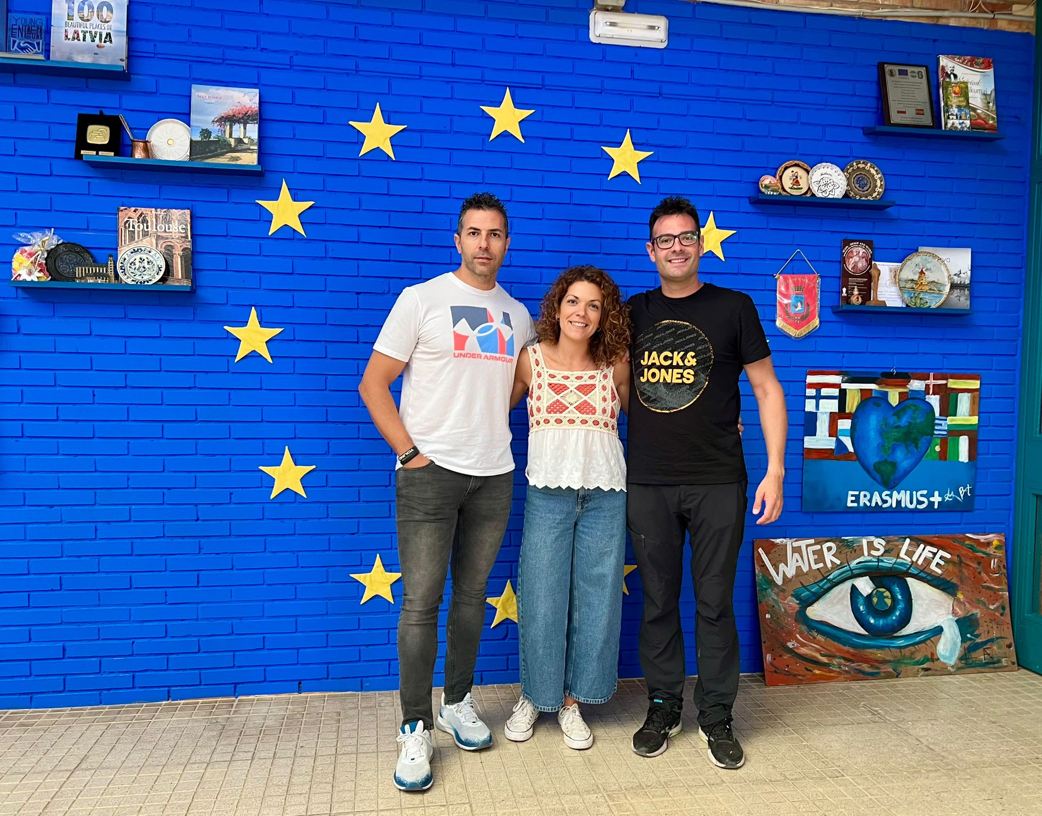 Happiness, el proyecto Erasmus + del Colegio Séneca Happiness, el proyecto Erasmus + del Colegio Séneca