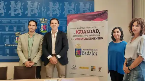 El Plan de Igualdad de Badajoz beneficia en su primer año a más de 45.000 personas con 42 medidas divididas en 13 ejes El Plan de Igualdad de Badajoz beneficia en su primer año a más de 45.000 personas con 42 medidas divididas en 13 ejes