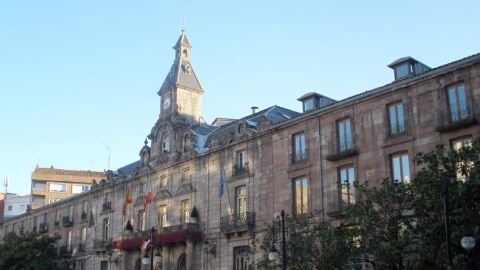 Exterior del Palacio Municipal en el Bulevar Demetrio Herrero