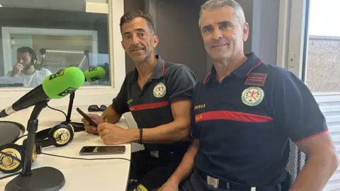 Medardo Tudela, jefe de Bomberos de Marbella y el sargento José María Tocino Medardo Tudela, jefe de Bomberos de Marbella y el sargento José María Tocino