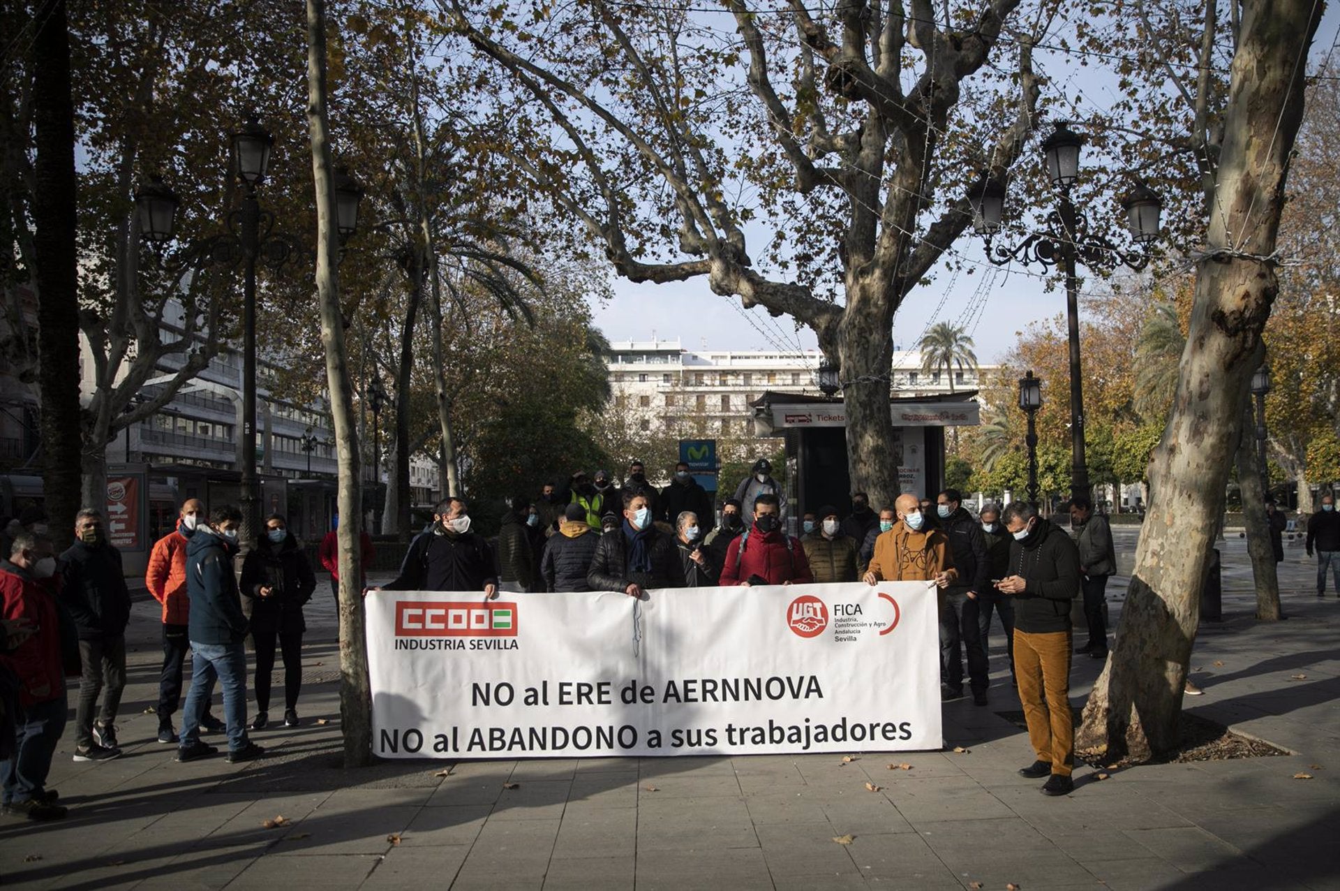 La empresa aeronáutica Aernnova anuncia el cierre de su fábrica de Sevilla La empresa aeronáutica Aernnova anuncia el cierre de su fábrica de Sevilla