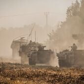 Militares israelíes después del ataque sorpresa de Hamás