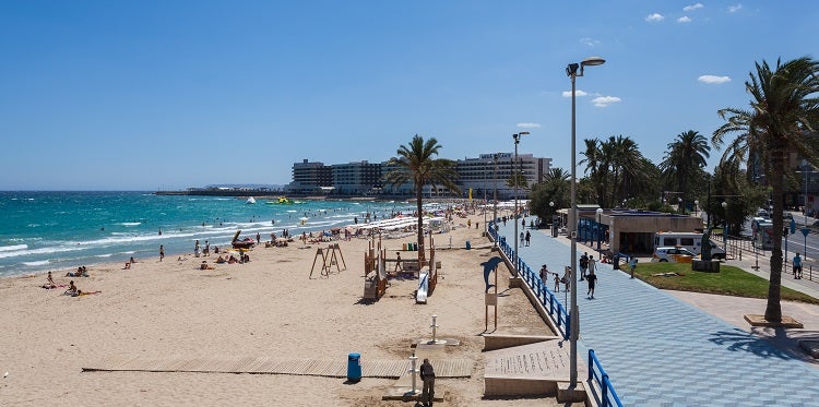 Alicante se plantea prolongar el servicio de socorrismo durante todo el mes de octubre Alicante se plantea prolongar el servicio de socorrismo durante todo el mes de octubre